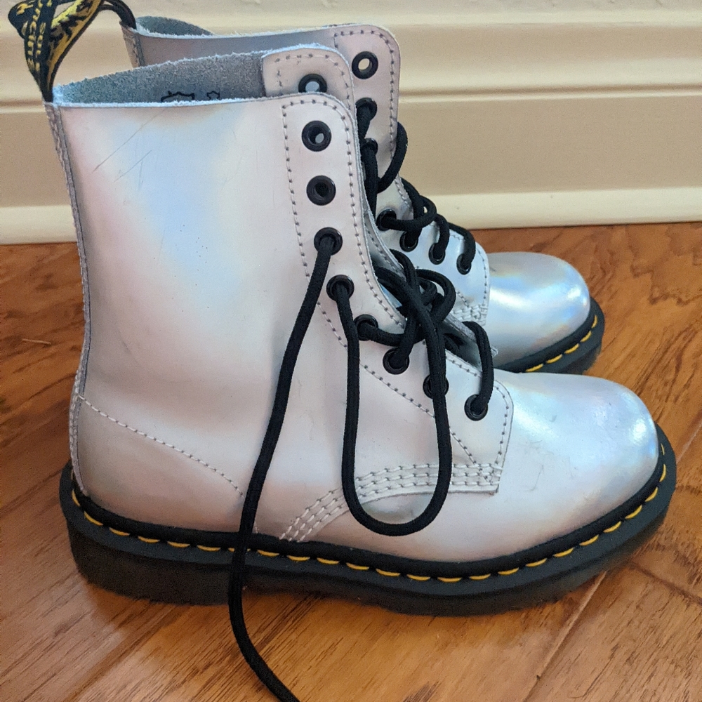 Holographic Pascal Dr. Marten